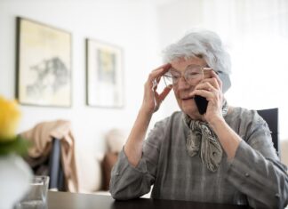 Weekly Phone Calls Improve Mental Health In Isolated Seniors Weekly Phone Calls Improve Mental Health In Isolated Seniors