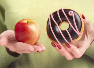 How To Trick Your Mind Into Eating Healthy Snacks More Often How To Trick Your Mind Into Eating Healthy Snacks More Often