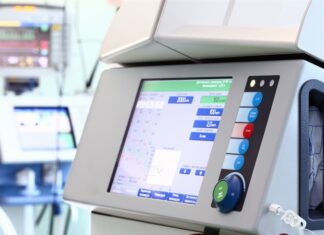 Understanding the benefits and risks of dialysis in older patients with kidney failure Understanding the benefits and risks of dialysis in older patients with kidney failure