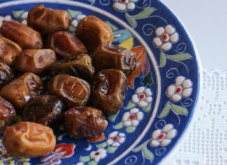 Navratri day 3: Kareena Kapoor’s dietician Rujuta Diwekar reveals ‘3 special foods’ to eat for healthy gut and more | Health Navratri day 3: Kareena Kapoor's dietician Rujuta Diwekar reveals '3 special foods' to eat for healthy gut and more | Health