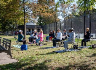 City Parks Foundation holds second annual Senior Fitness Fair, featuring special guest Mr. Met – QNS City Parks Foundation holds second annual Senior Fitness Fair, featuring special guest Mr. Met – QNS