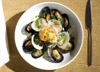 HUDS models the Planetary Health Diet for Harvard Chan Nutrition Round Table — Harvard Gazette HUDS models the Planetary Health Diet for Harvard Chan Nutrition Round Table — Harvard Gazette