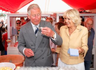 King Charles Begins To Eat Lunch On Doctors’ Orders King Charles Begins To Eat Lunch On Doctors' Orders