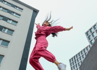 Scientists May Have Discovered The Limit Of Human Life Spans. Here’s How To Add More Years To Yours, According To Doctors Scientists May Have Discovered The Limit Of Human Life Spans. Here's How To Add More Years To Yours, According To Doctors