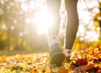 A Short Walk Stimulates Metabolism, Controls Blood Sugar After a Meal A Short Walk Stimulates Metabolism, Controls Blood Sugar After a Meal