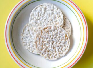 Are Rice Cakes Healthy? Dietitians Discuss Nutrient Pros And Cons Are Rice Cakes Healthy? Dietitians Discuss Nutrient Pros And Cons