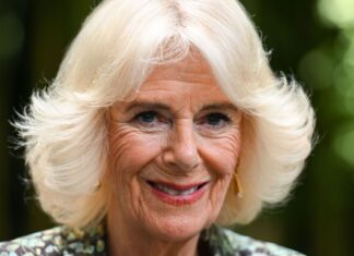 Camilla eats healthy but odd snack straight from garden | Royal | News Camilla eats healthy but odd snack straight from garden | Royal | News