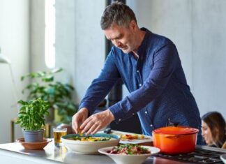 Nutritionists have revealed the superfood you think is healthy but it’s not Nutritionists have revealed the superfood you think is healthy but it's not