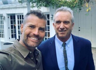 RFK Jnr teams up with Aussie anti-vax TV chef to write healthy cookbook for children Scandal-plagued celebrity chef Pete Evans and Robert F Kennedy Jr have forged a firm friendship since bonding over their extreme anti-vaxxer views during the pandemic
