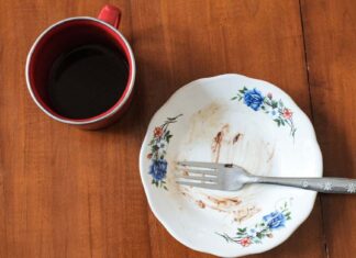 The 'Healthy' Breakfast Neurologists Never, Ever Eat The 'Healthy' Breakfast Neurologists Never, Ever Eat