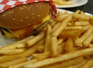 Ultra-Processed Foods Linked to Biological Aging Ultra-Processed Foods Linked to Biological Aging