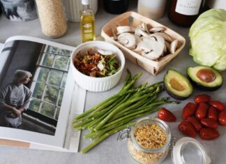 Best books on nutrition and healthy eating to feed your body the right stuff Best books on nutrition and healthy eating to feed your body the right stuff