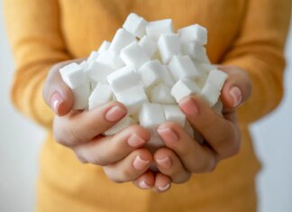 7 Warning Signs You’re Eating Too Much Sugar 7 Warning Signs You’re Eating Too Much Sugar
