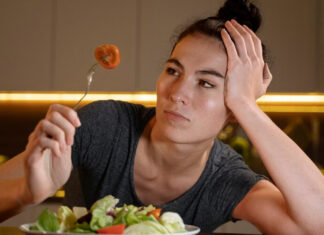 Orthorexia: What Is It? Expert Shares Signs And Tips To Manage This Eating Disorder Tanya Srivastava