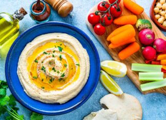 This Is the Ideal time to Snack Daily, According to RDs This Is the Ideal time to Snack Daily, According to RDs