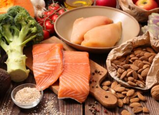 Tips for eating healthy during the holidays with Nutritionist Jen Avis Tips for eating healthy during the holidays with Nutritionist Jen Avis