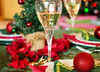 Tips to maintain your diet at a holiday dinner table Tips to maintain your diet at a holiday dinner table