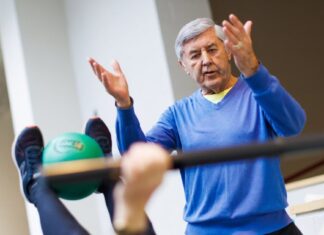 Don't be afraid to prescribe exercise to elderly patients, fitness experts tell doctors Don't be afraid to prescribe exercise to elderly patients, fitness experts tell doctors