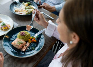 Mediterranean-style diet linked to better brain health in older Hispanic and Latino adults Mediterranean-style diet linked to better brain health in older Hispanic and Latino adults