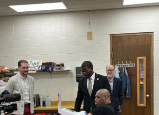 Milwaukee County and AHA Announce Senior Centers Will now Have Blood Pressure Screen-and-Refer Hubs Milwaukee County and AHA Announce Senior Centers Will now Have Blood Pressure Screen-and-Refer Hubs