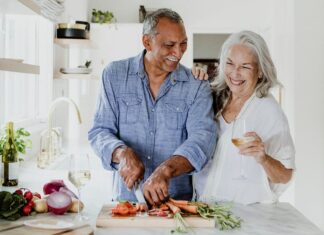 Dietary Patterns Associated With Healthy Aging Dietary Patterns Associated With Healthy Aging