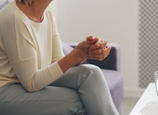 Identifying Mental Health Needs in Seniors: A Community Approach Stephanie Maris