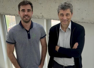 Klotho Protein Boosts Healthy Aging, Longevity Joan Roig (esquerra) i Miquel Chillón, autors de l