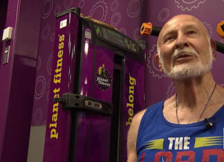 Senior fighting aging through fitness Senior fighting aging through fitness