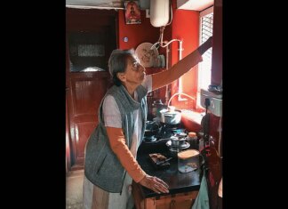 How The Elderly Keep Mentally Strong: Lessons On Resilience How The Elderly Keep Mentally Strong: Lessons On Resilience