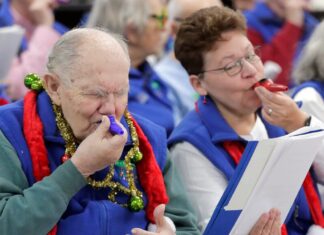 Where older adults can find exercise, social groups in Green Bay area Where older adults can find exercise, social groups in Green Bay area