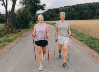 How many steps are enough to boost seniors’ heart health? Under 10,000 How many steps are enough to boost seniors’ heart health? Under 10,000
