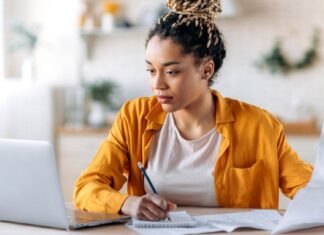 Online Learning Opportunity for Senior Center Staff Online Learning Opportunity for Senior Center Staff